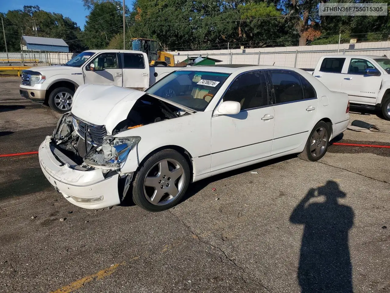 LEXUS LS 2005, VIN JTHBN36F755015305