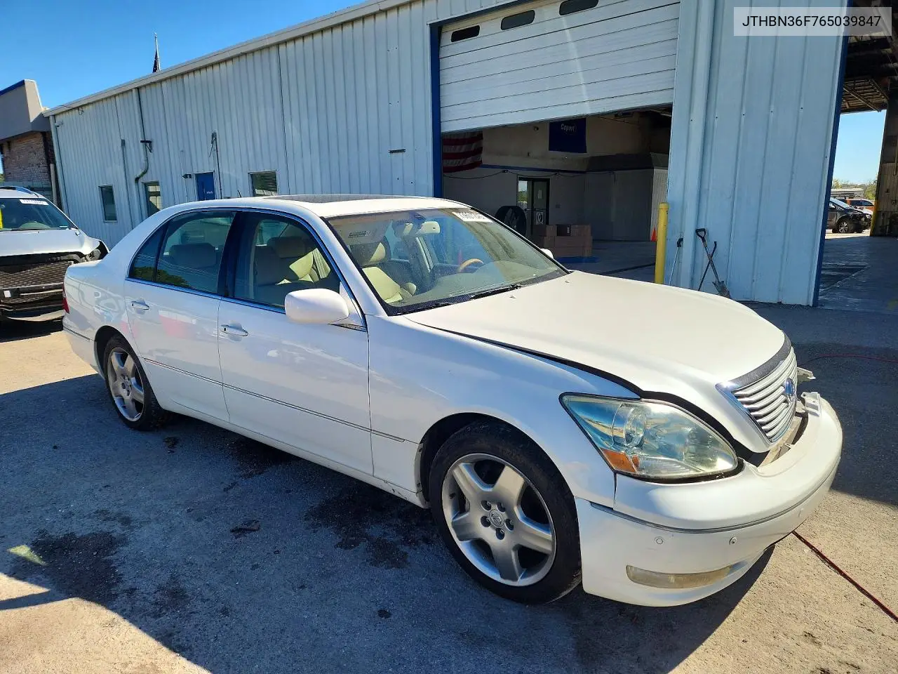 2006 LEXUS LS VIN JTHBN36F765039847 — фото 4
