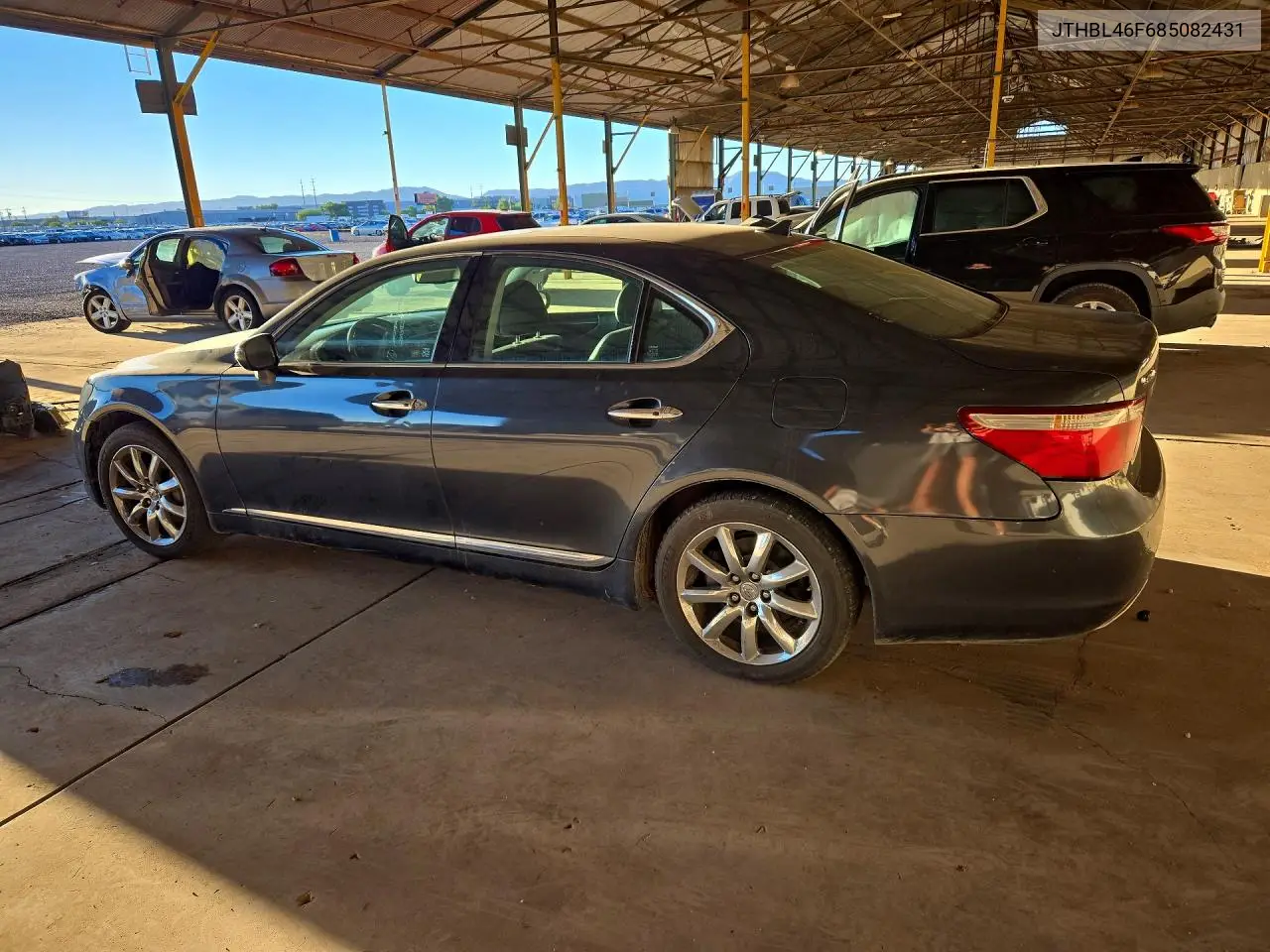 2008 LEXUS LS VIN JTHBL46F685082431 — фото 2