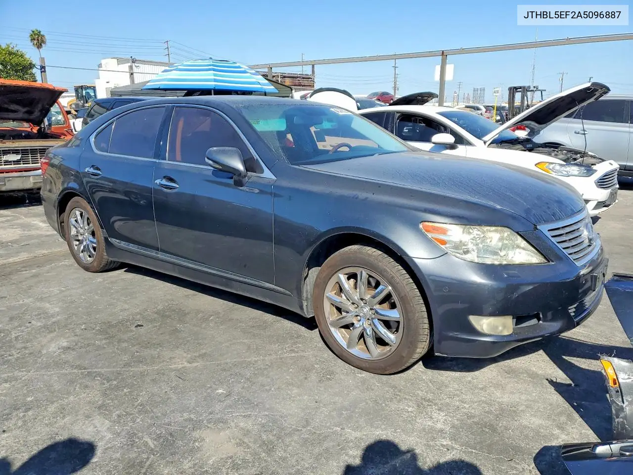 2010 LEXUS LS VIN JTHBL5EF2A5096887 — фото 4