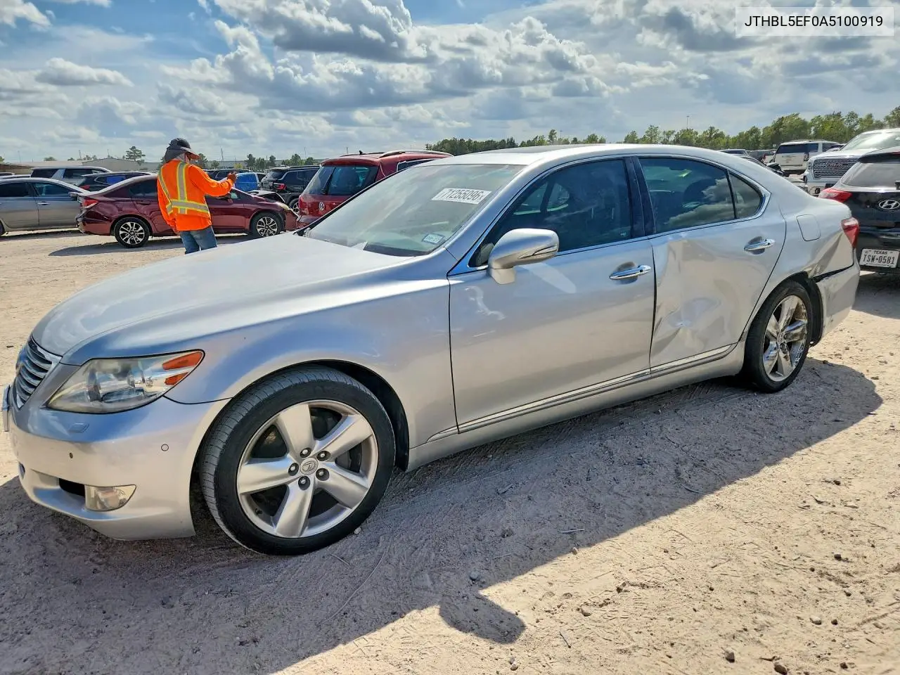 LEXUS LS 2010, VIN JTHBL5EF0A5100919