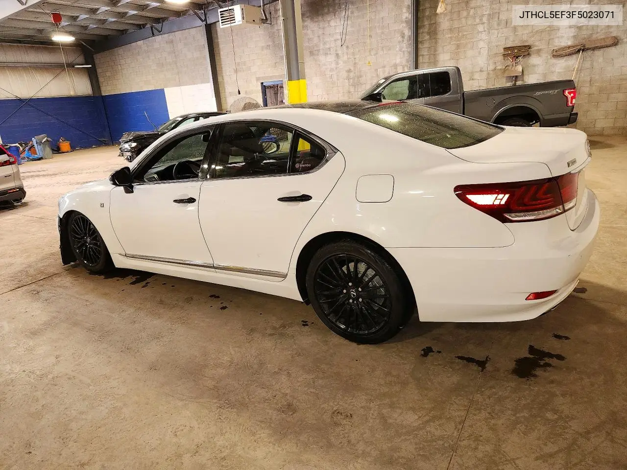 2015 LEXUS LS VIN JTHCL5EF3F5023071 — фото 2