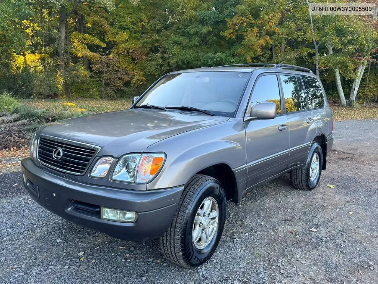 LEXUS LX 2000, VIN JT6HT00W3Y0095509
