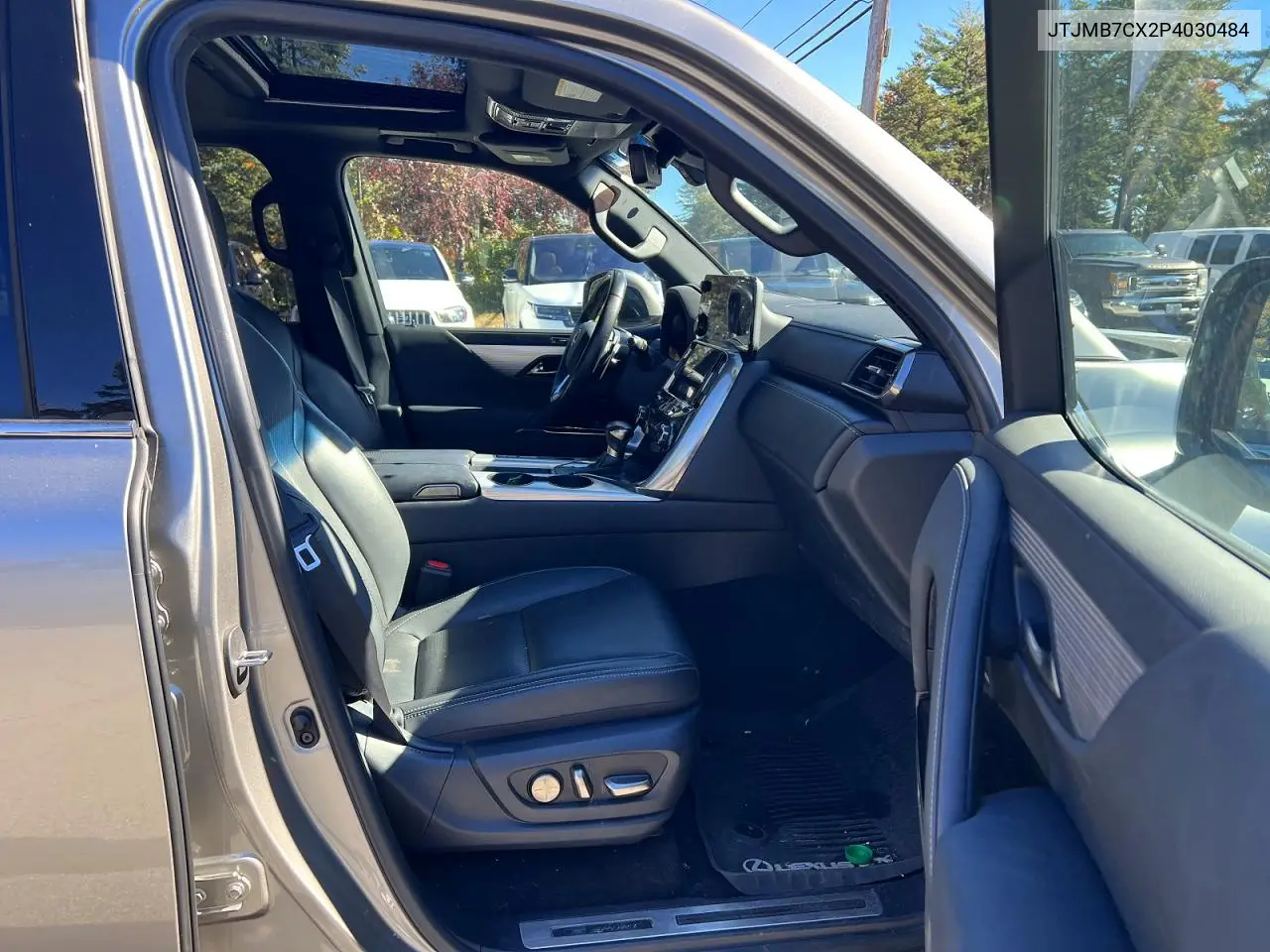 2023 LEXUS LX VIN JTJMB7CX2P4030484 — фото 5