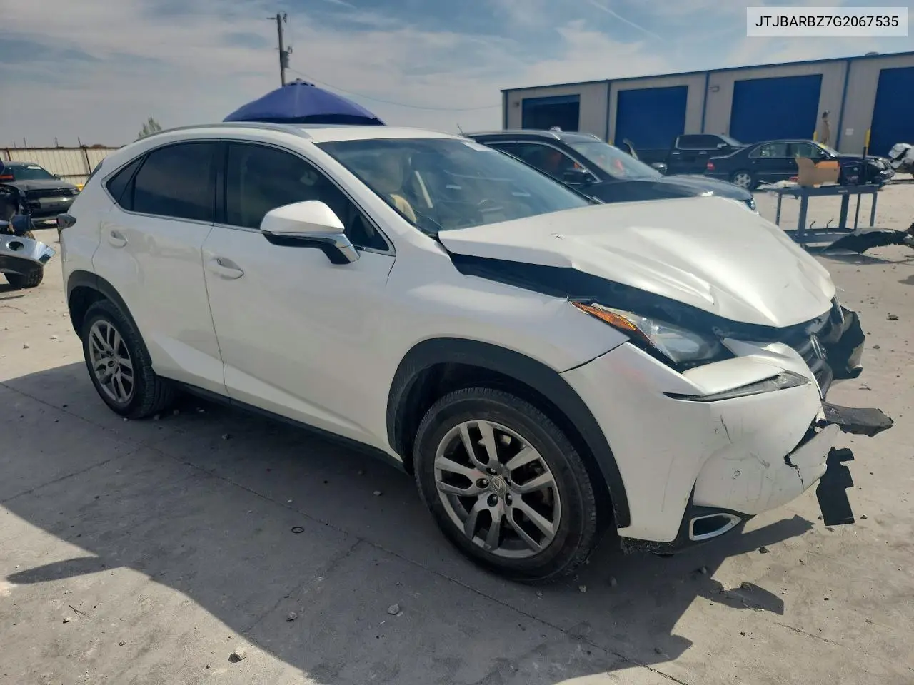 2016 LEXUS NX VIN JTJBARBZ7G2067535 — фото 4