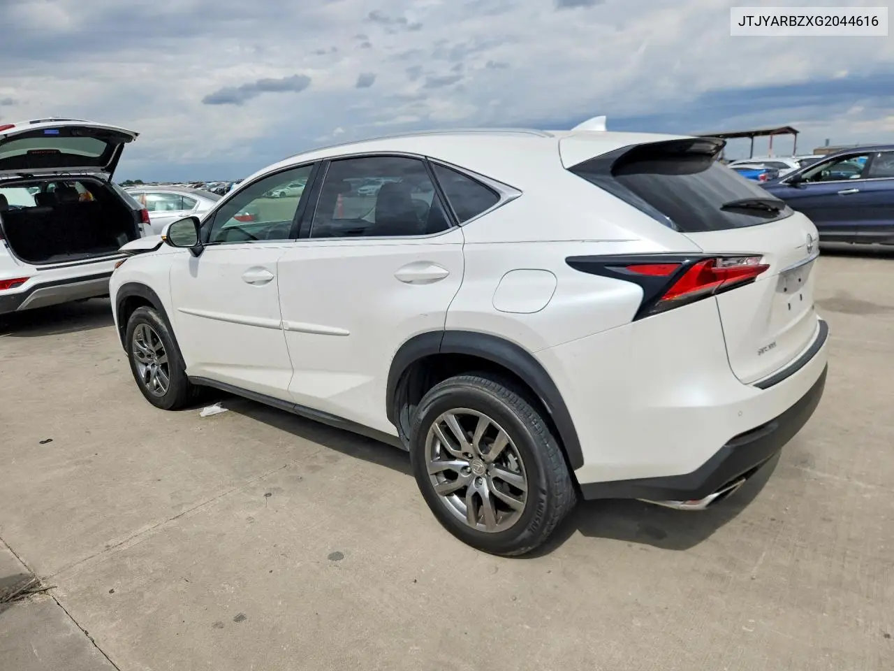 2016 LEXUS NX VIN JTJYARBZXG2044616 — фото 2