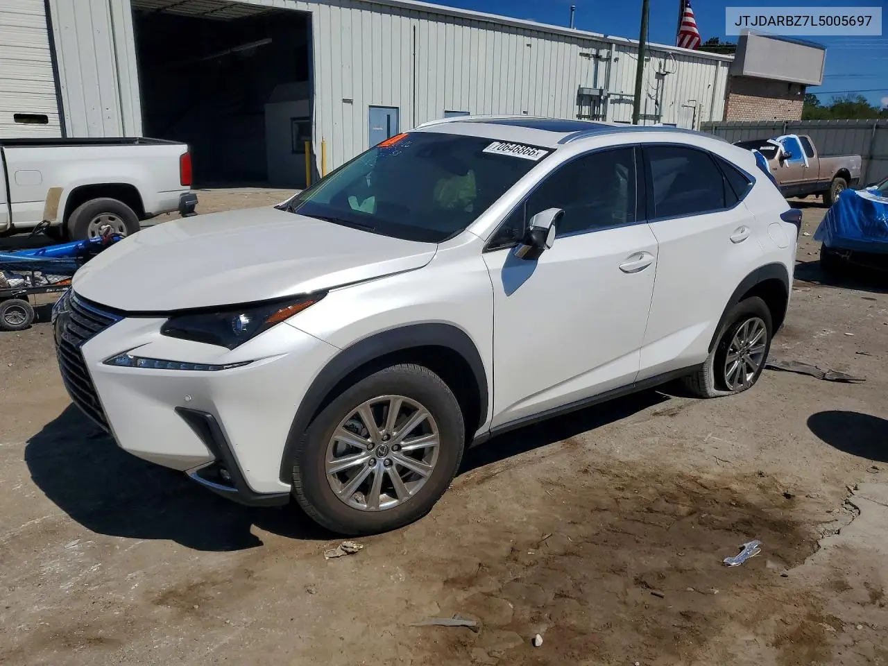 LEXUS NX 2020, VIN JTJDARBZ7L5005697