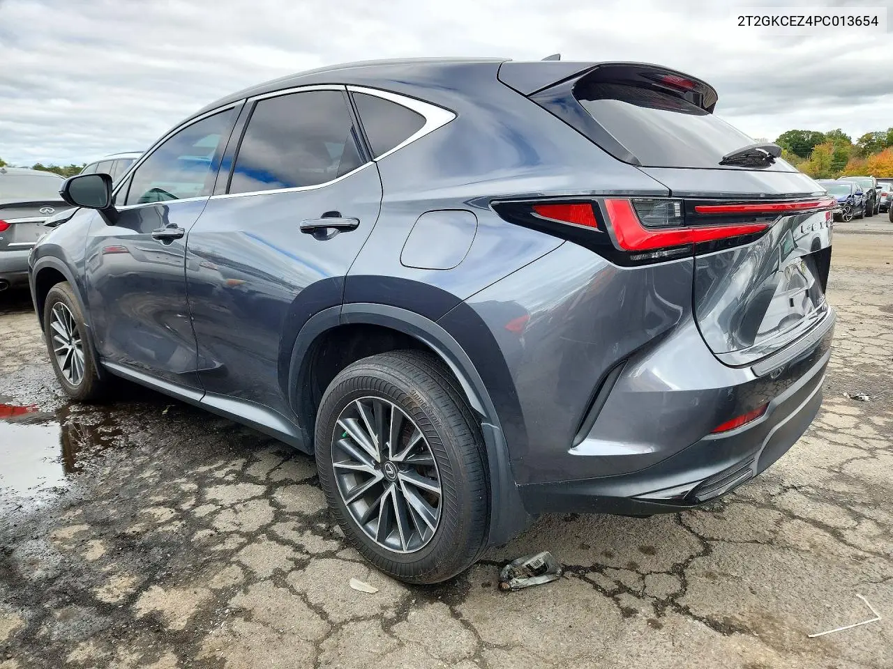 2023 LEXUS NX VIN 2T2GKCEZ4PC013654 — фото 2