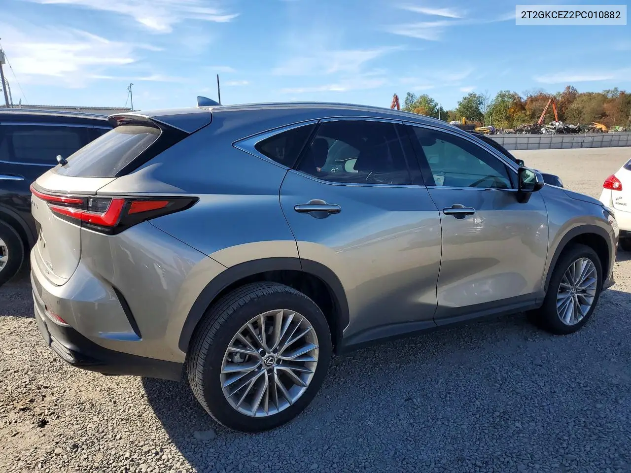 2023 LEXUS NX VIN 2T2GKCEZ2PC010882 — фото 3