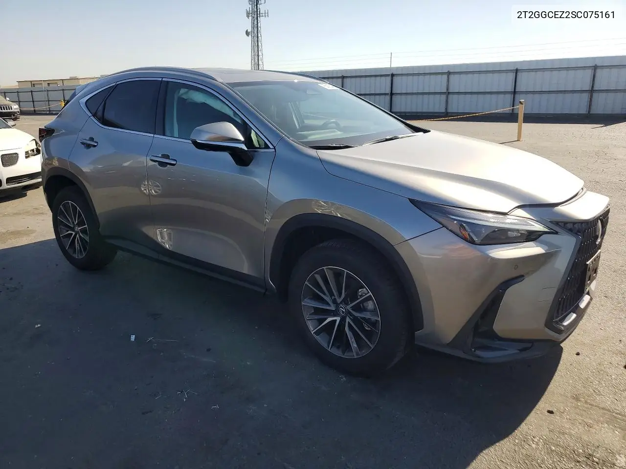 2025 LEXUS NX VIN 2T2GGCEZ2SC075161 — фото 4