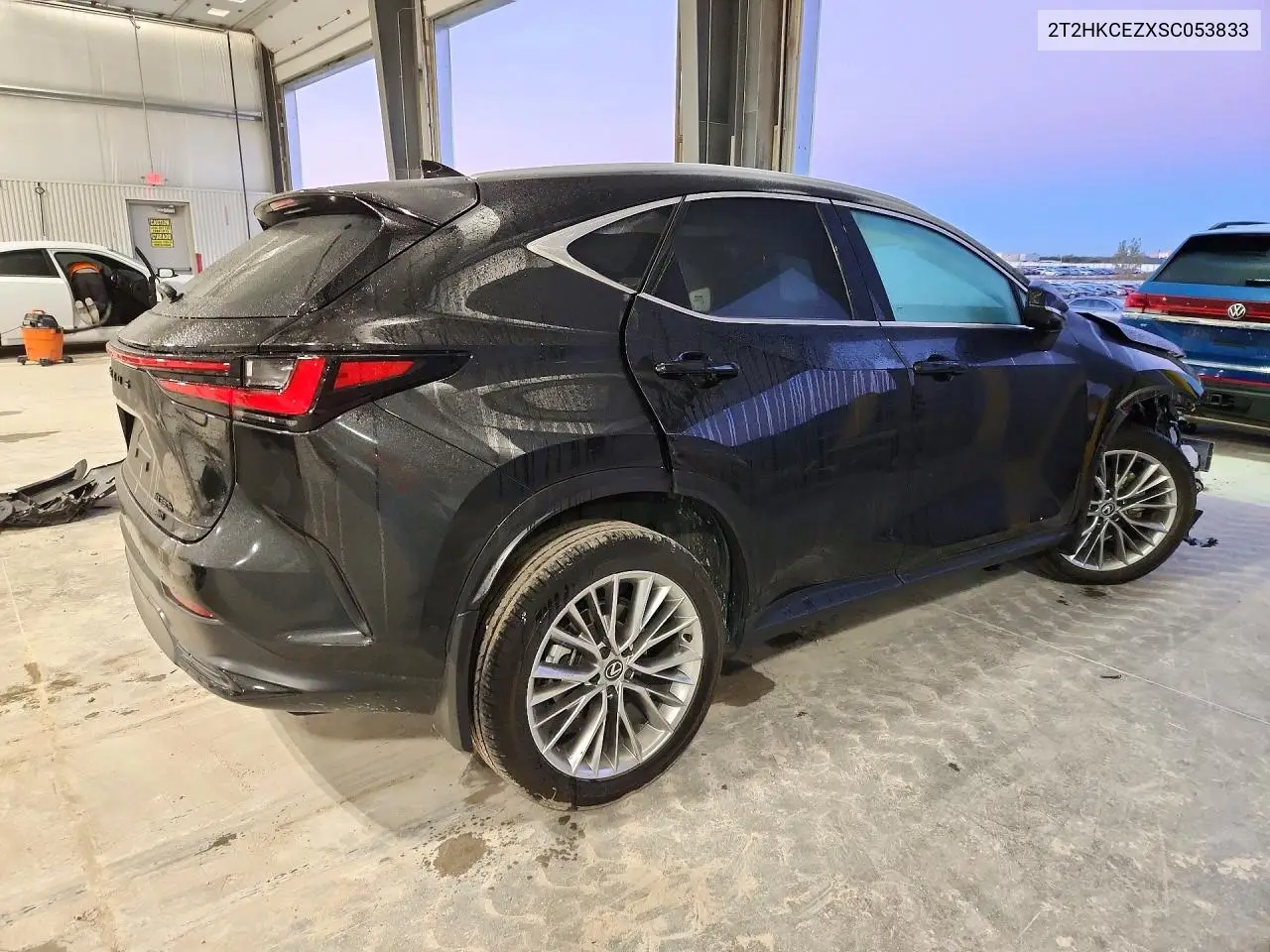 2025 LEXUS NX VIN 2T2HKCEZXSC053833 — фото 3