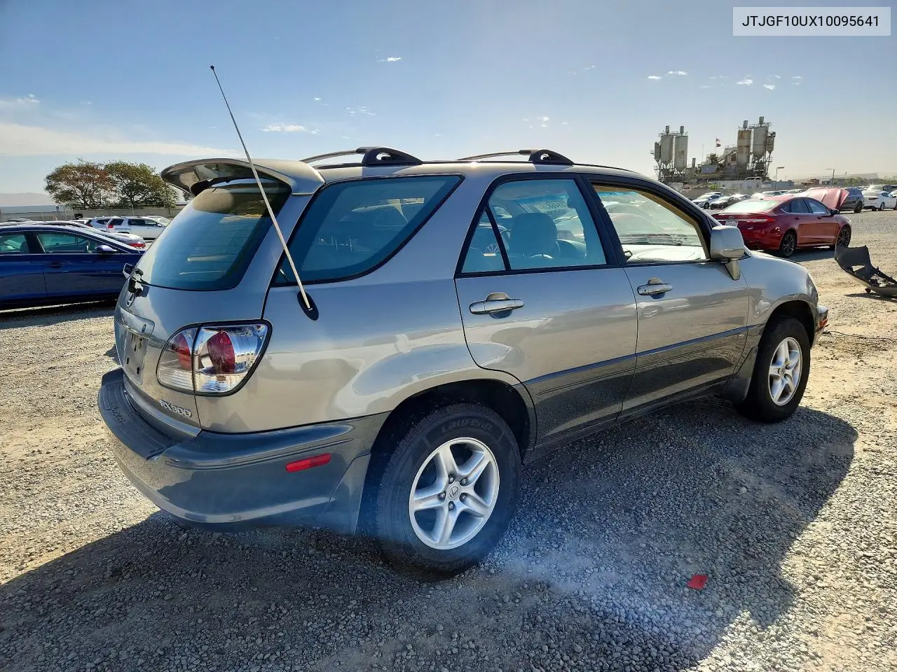 2001 LEXUS RX VIN JTJGF10UX10095641 — фото 3