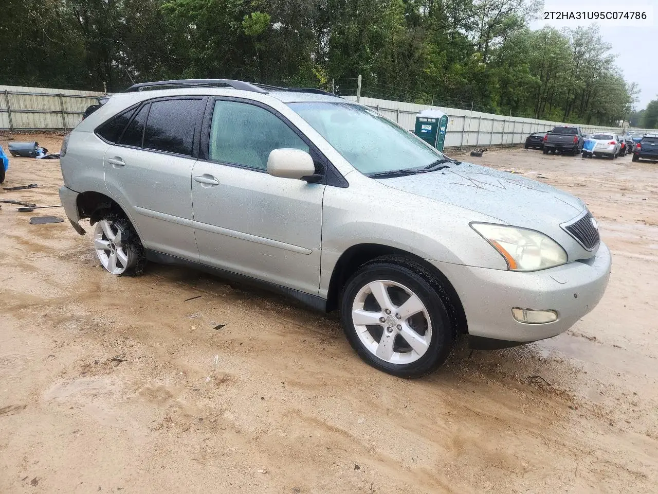 2005 LEXUS RX VIN 2T2HA31U95C074786 — фото 4