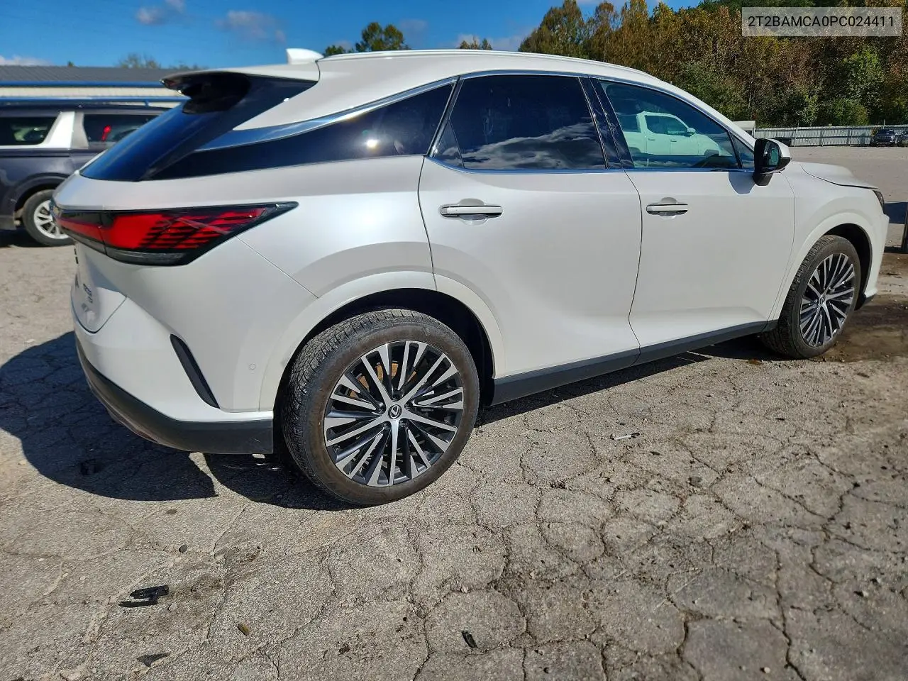 2023 LEXUS RX VIN 2T2BAMCA0PC024411 — фото 3