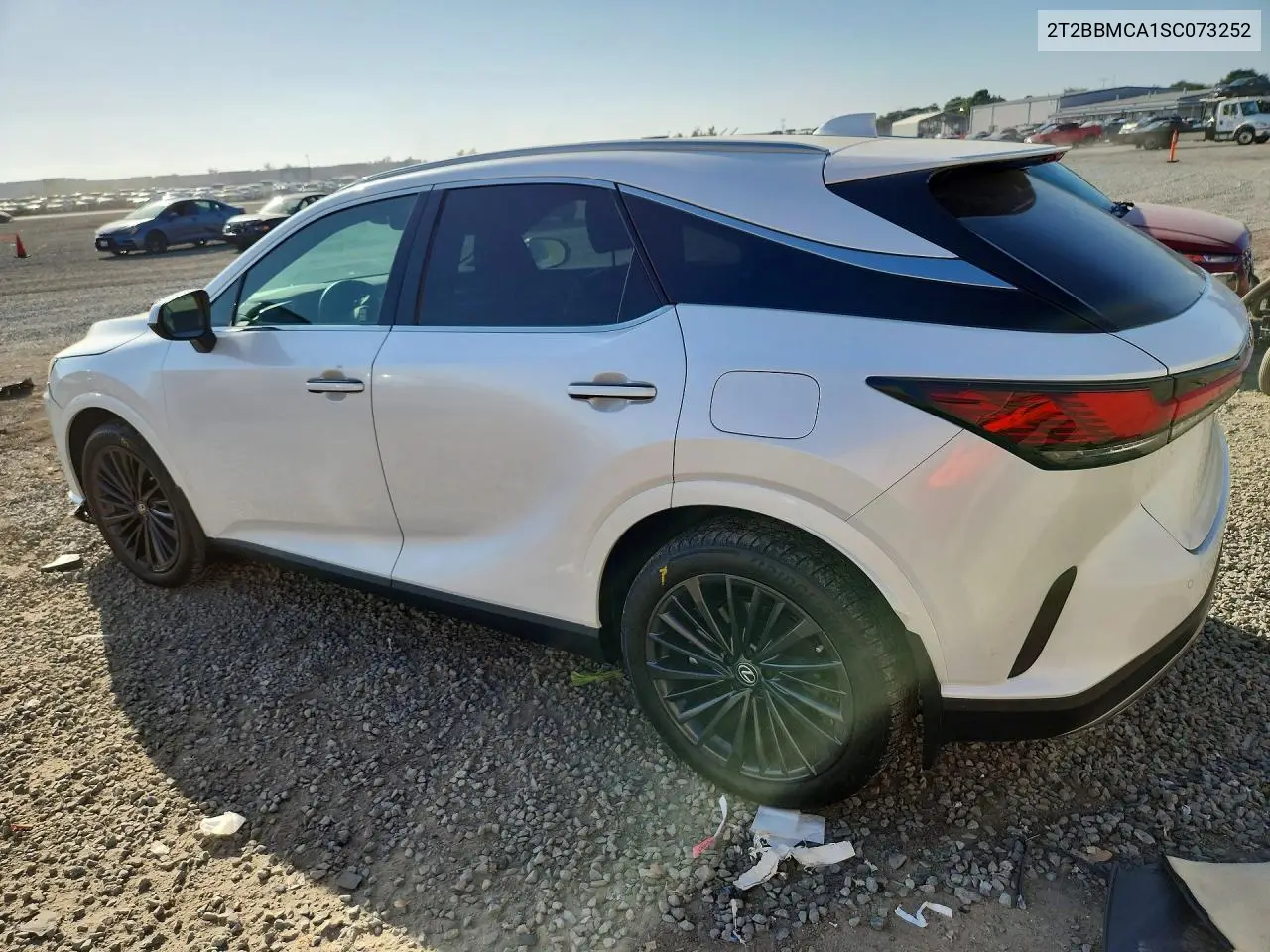 2025 LEXUS RX VIN 2T2BBMCA1SC073252 — фото 2