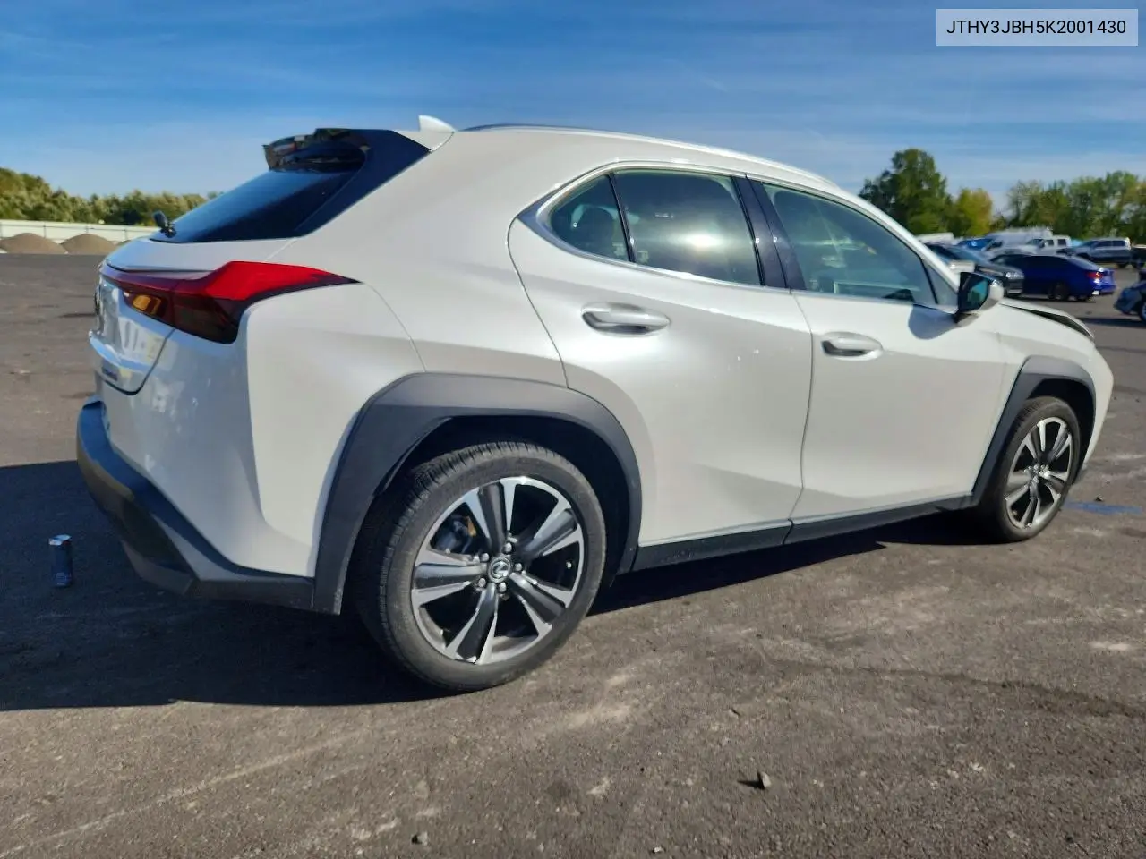 2019 LEXUS UX VIN JTHY3JBH5K2001430 — фото 3