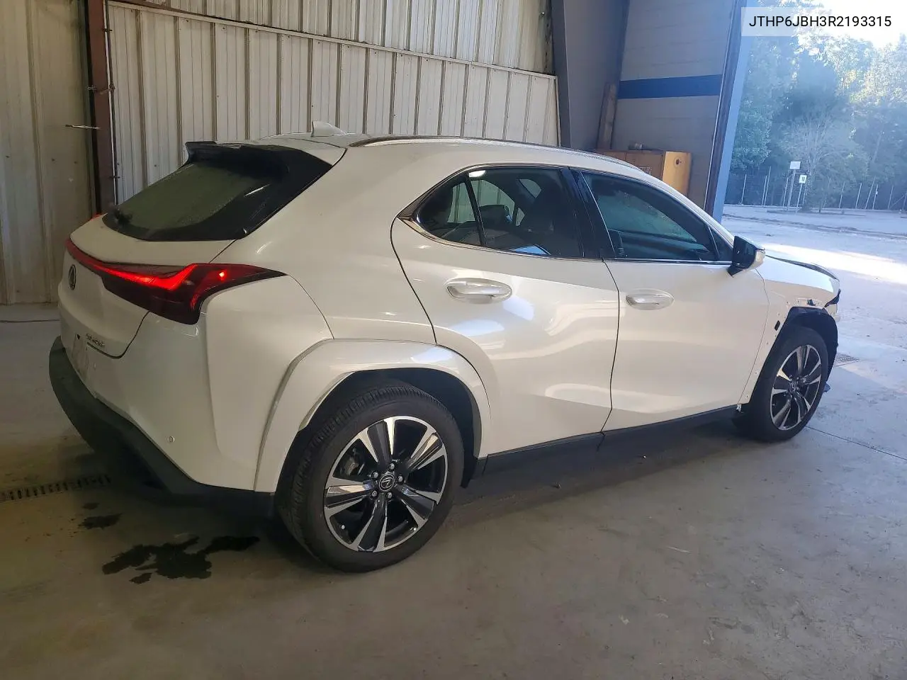 2024 LEXUS UX VIN JTHP6JBH3R2193315 — фото 3