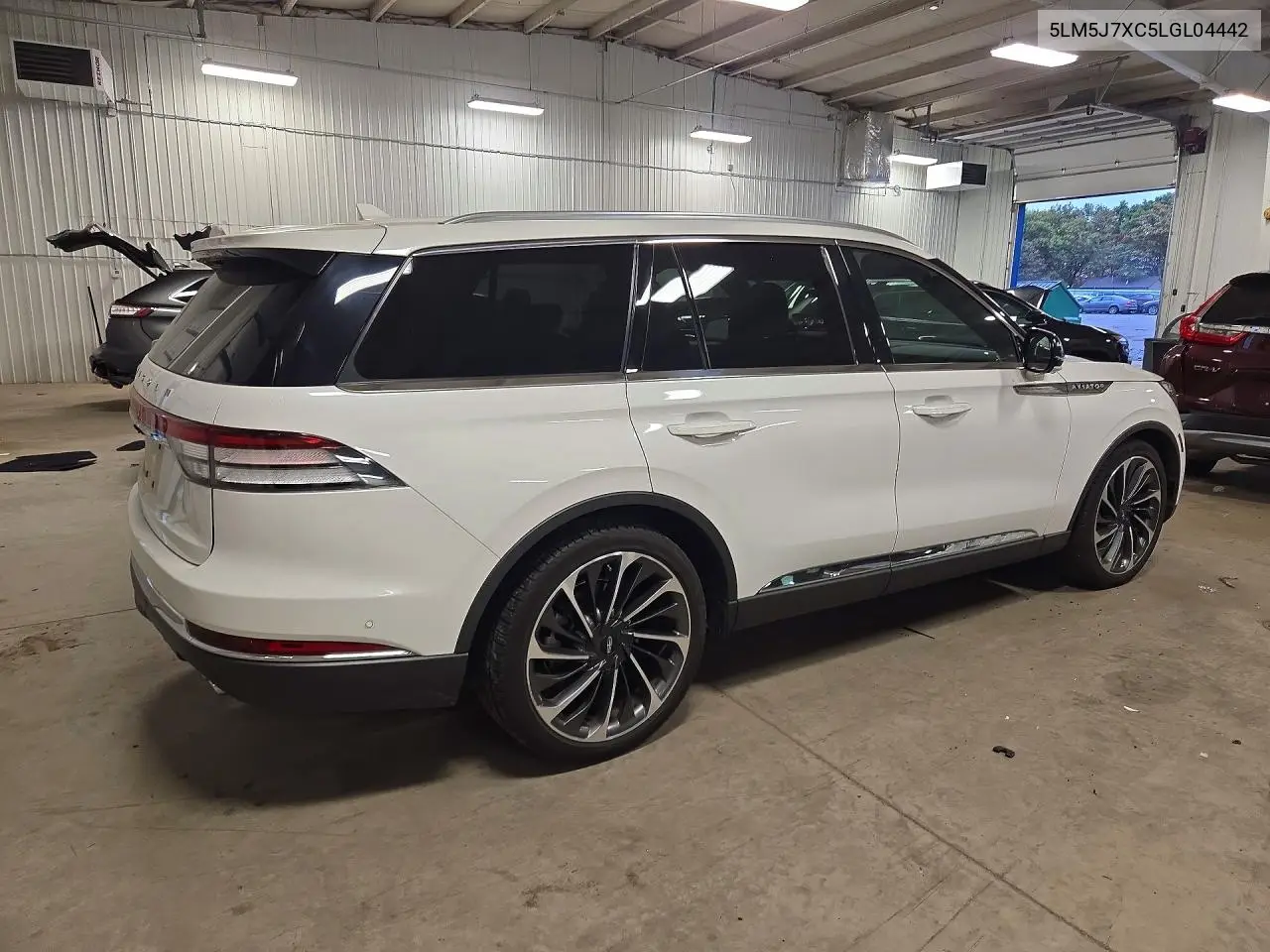 2020 LINCOLN AVIATOR VIN 5LM5J7XC5LGL04442 — фото 3