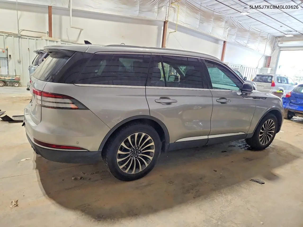 2021 LINCOLN AVIATOR VIN 5LM5J7XC8MGL03626 — фото 3