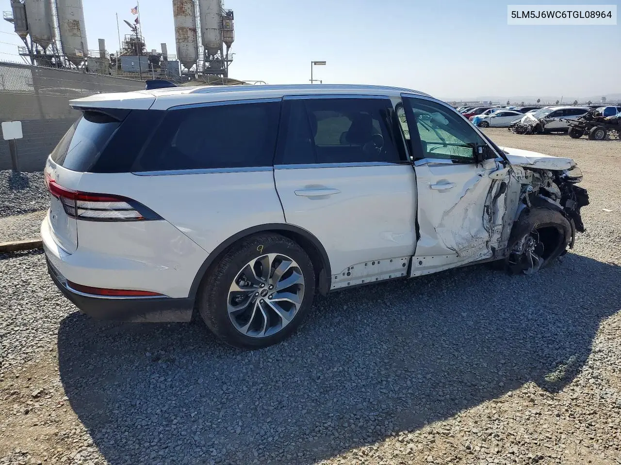 2026 LINCOLN AVIATOR VIN 5LM5J6WC6TGL08964 — фото 3