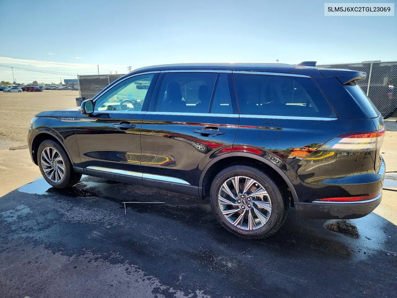 2026 LINCOLN AVIATOR VIN 5LM5J6XC2TGL23069 — фото 2