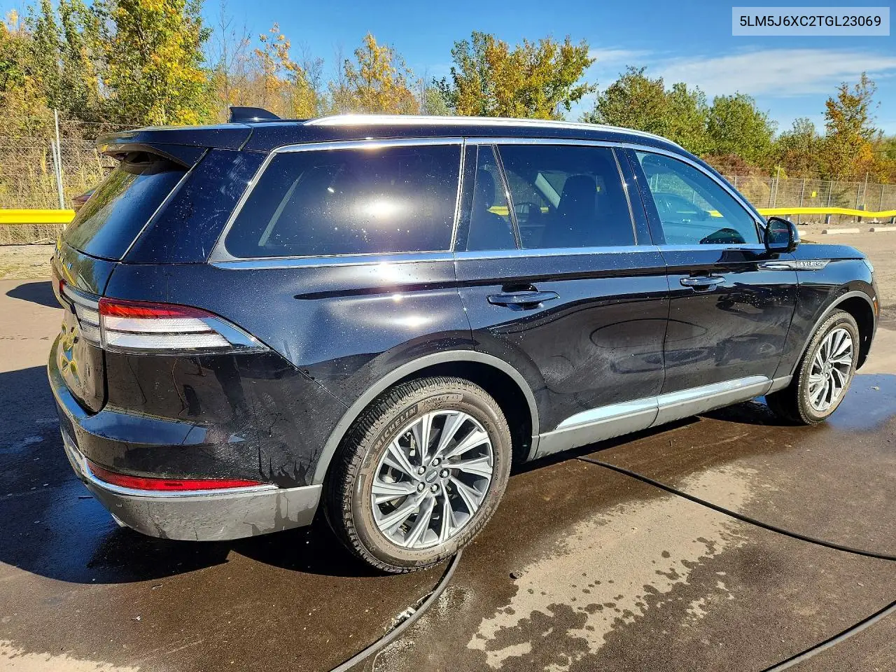 2026 LINCOLN AVIATOR VIN 5LM5J6XC2TGL23069 — фото 3