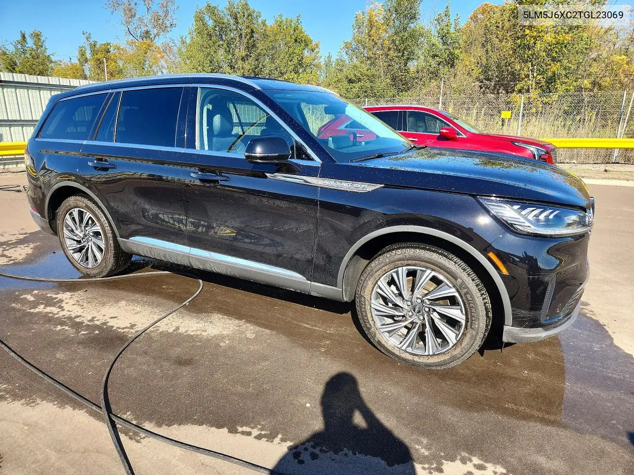 2026 LINCOLN AVIATOR VIN 5LM5J6XC2TGL23069 — фото 4