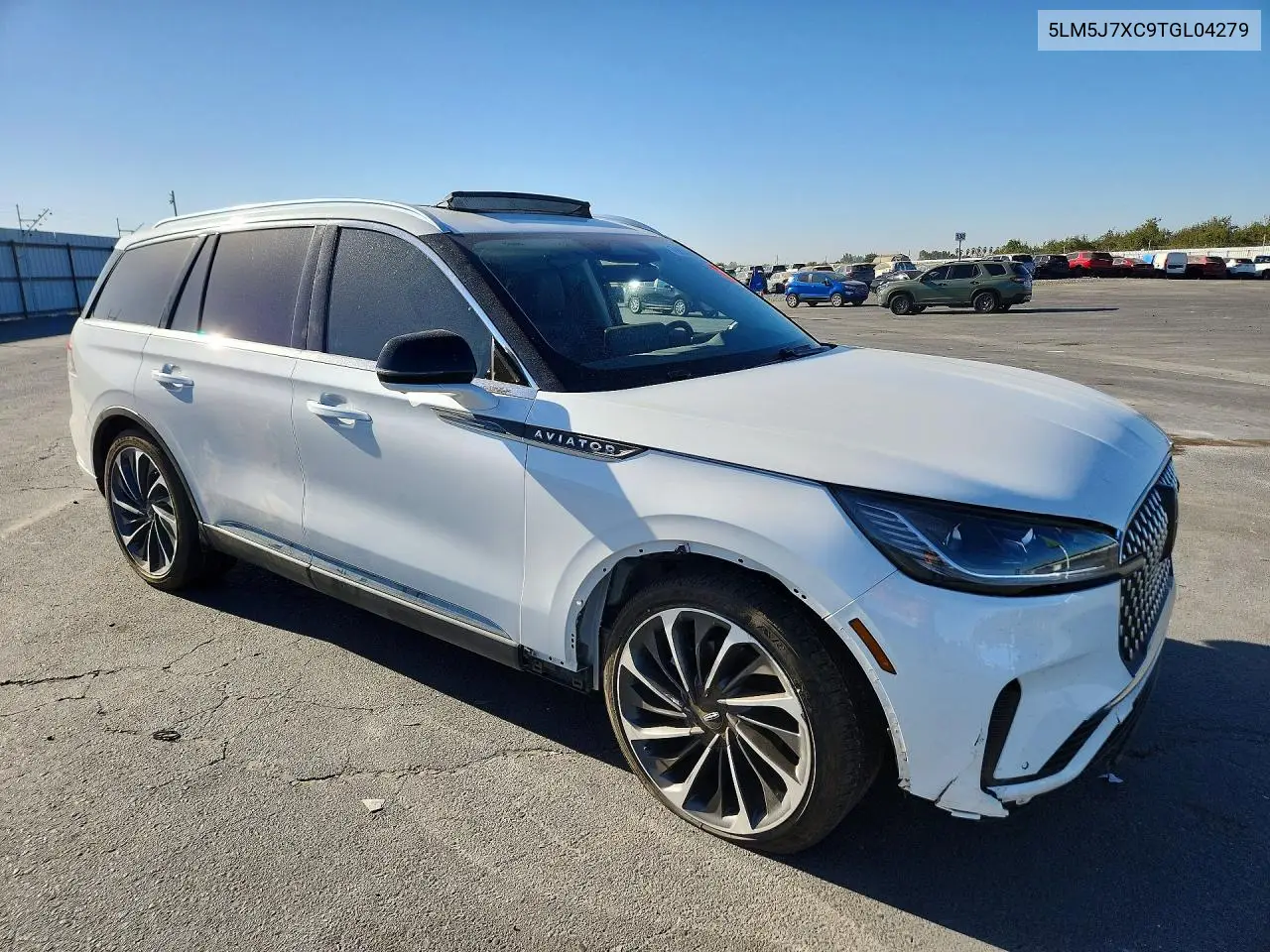 2026 LINCOLN AVIATOR VIN 5LM5J7XC9TGL04279 — фото 4
