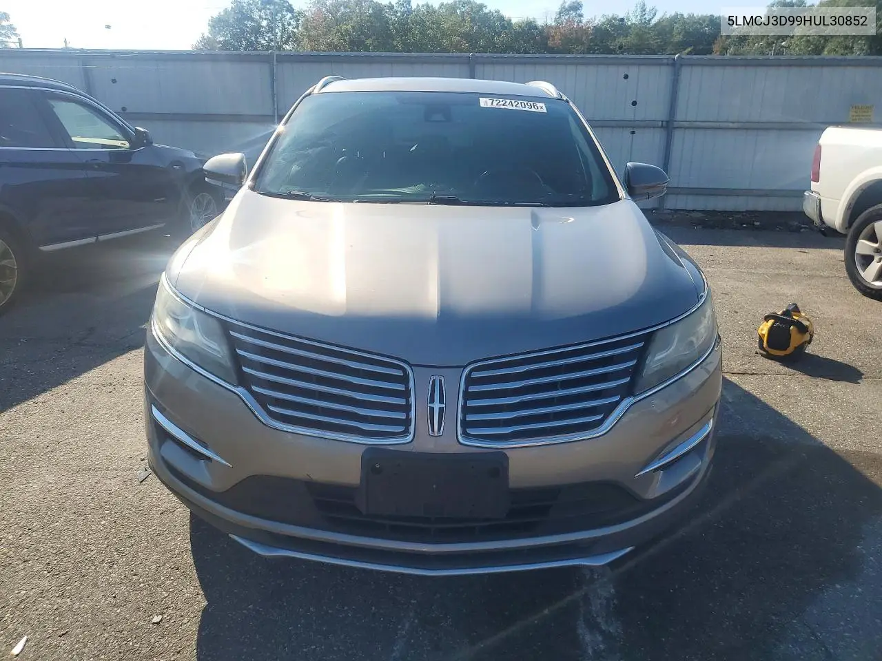 2017 LINCOLN MKC VIN 5LMCJ3D99HUL30852 — фото 5