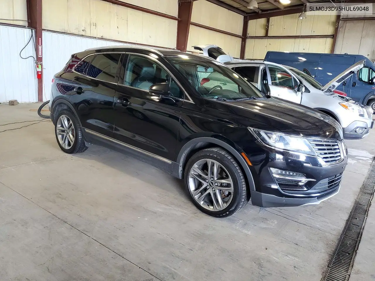 2017 LINCOLN MKC VIN 5LMCJ3D95HUL69048 — фото 4