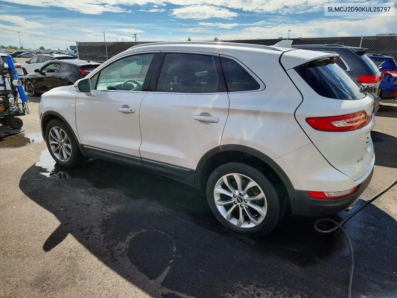 2019 LINCOLN MKC VIN 5LMCJ2D90KUL25797 — фото 2