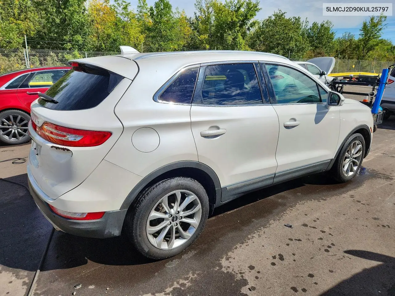 2019 LINCOLN MKC VIN 5LMCJ2D90KUL25797 — фото 3