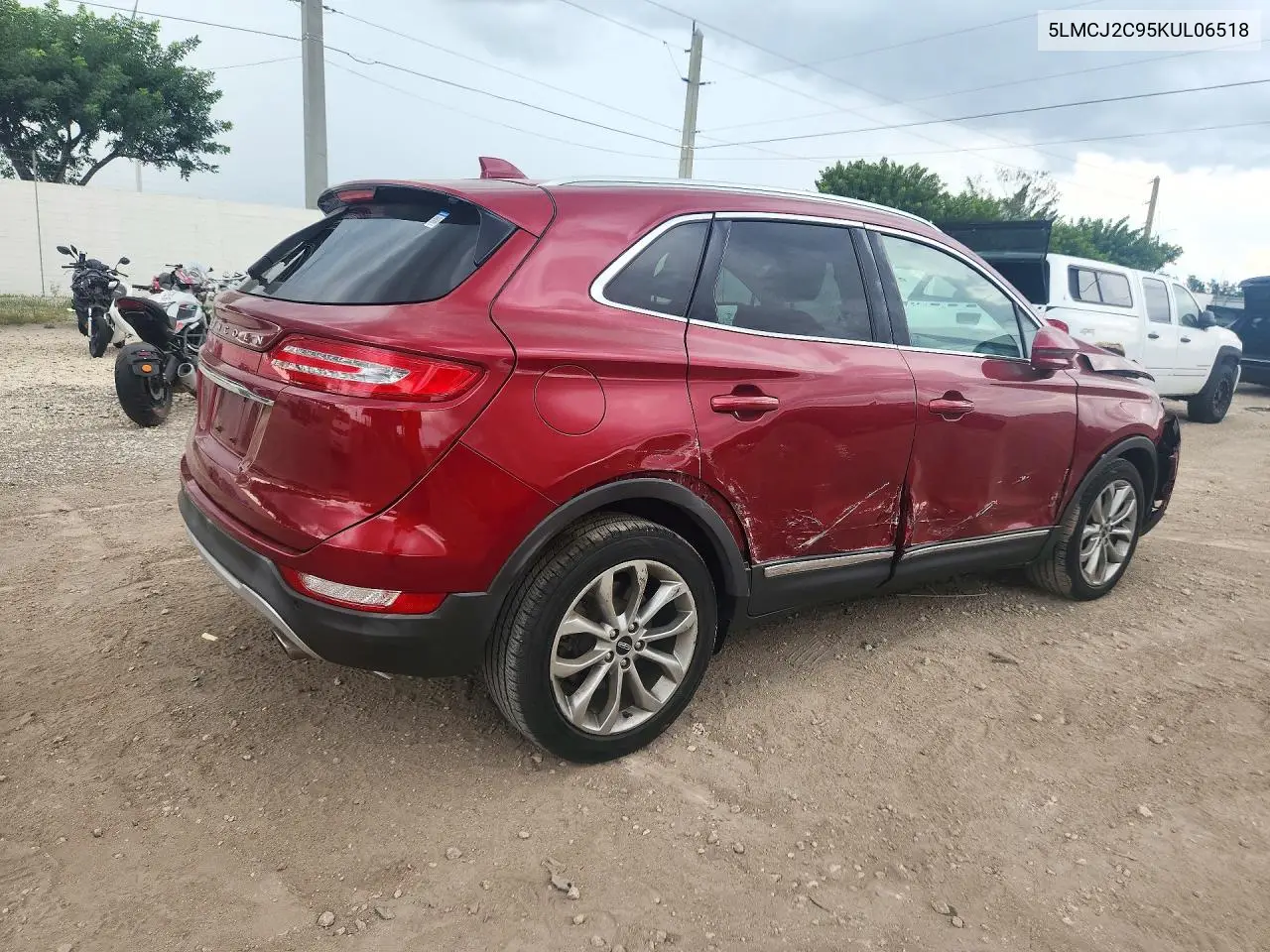 2019 LINCOLN MKC VIN 5LMCJ2C95KUL06518 — фото 3