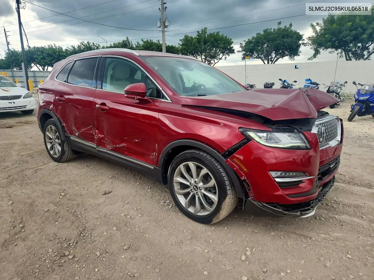 2019 LINCOLN MKC VIN 5LMCJ2C95KUL06518 — фото 4