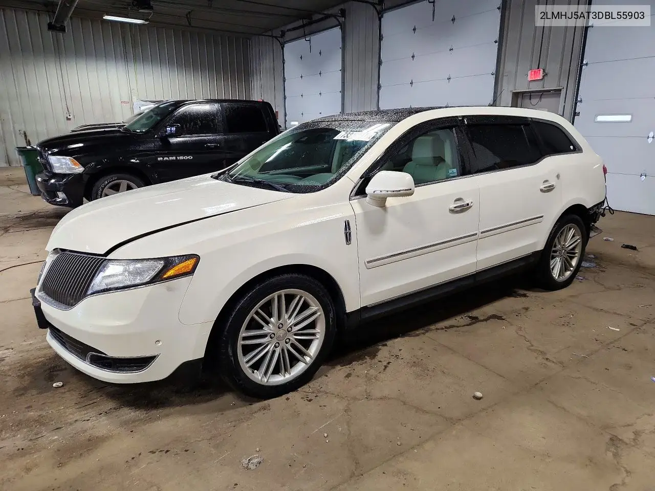 LINCOLN MKT 2013, VIN 2LMHJ5AT3DBL55903