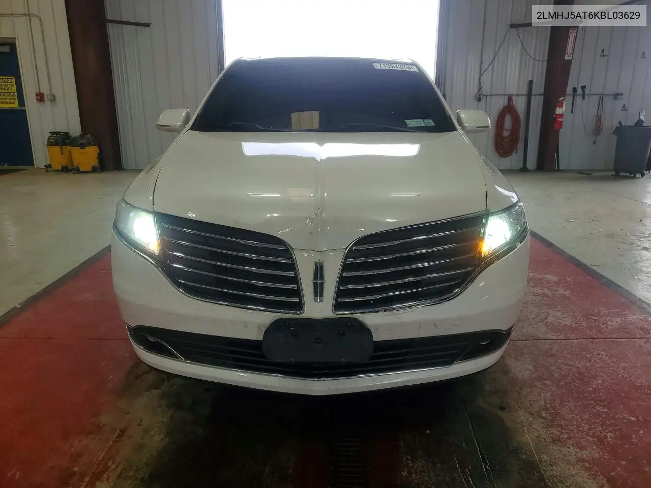 2019 LINCOLN MKT VIN 2LMHJ5AT6KBL03629 — фото 5