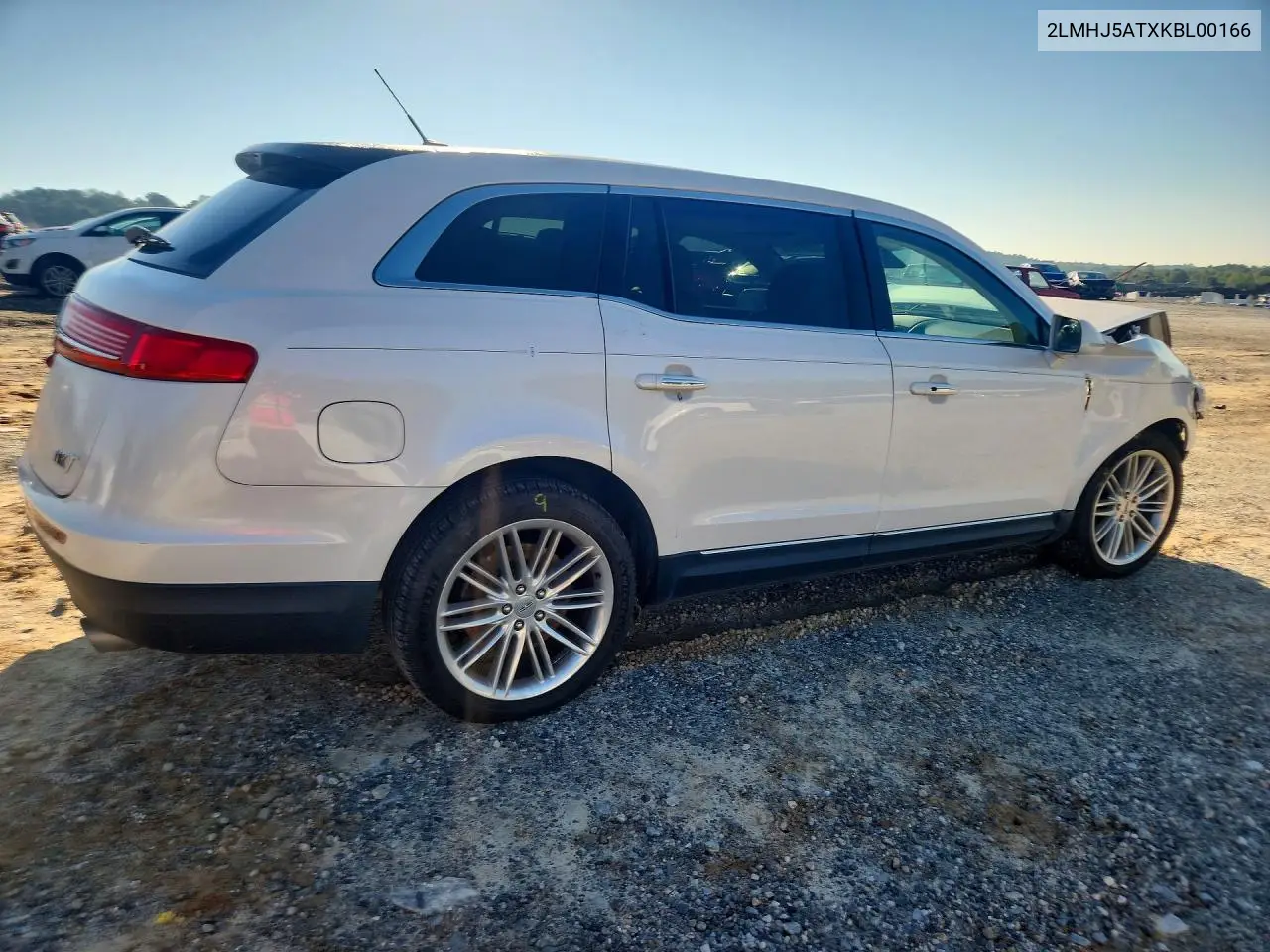 2019 LINCOLN MKT VIN 2LMHJ5ATXKBL00166 — фото 5