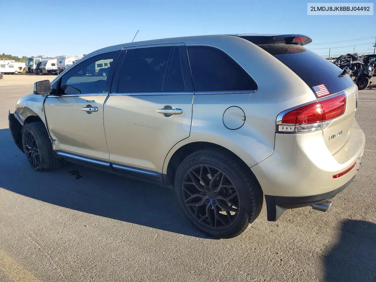 2011 LINCOLN MKX VIN 2LMDJ8JK8BBJ04492 — фото 2