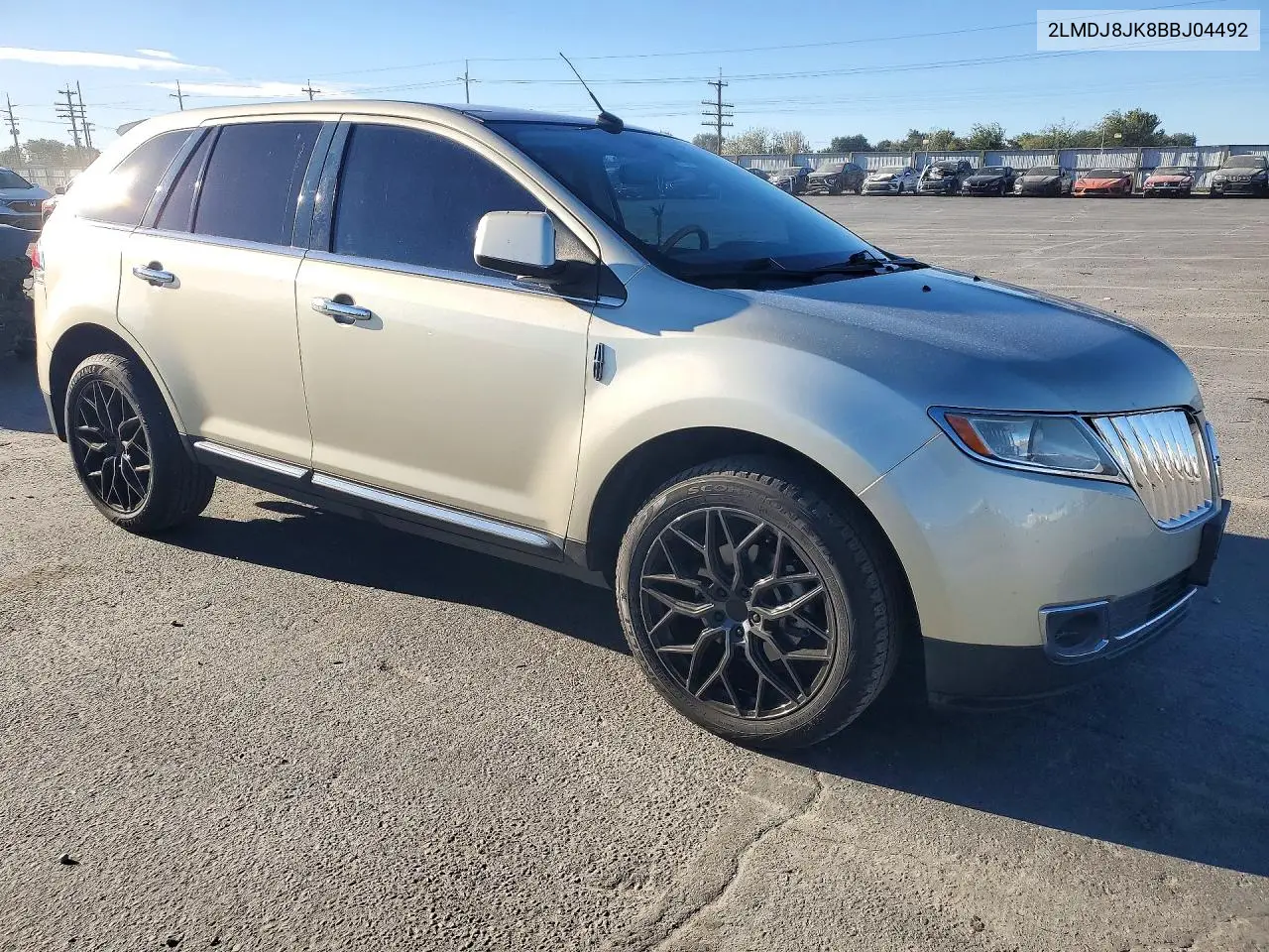 2011 LINCOLN MKX VIN 2LMDJ8JK8BBJ04492 — фото 4