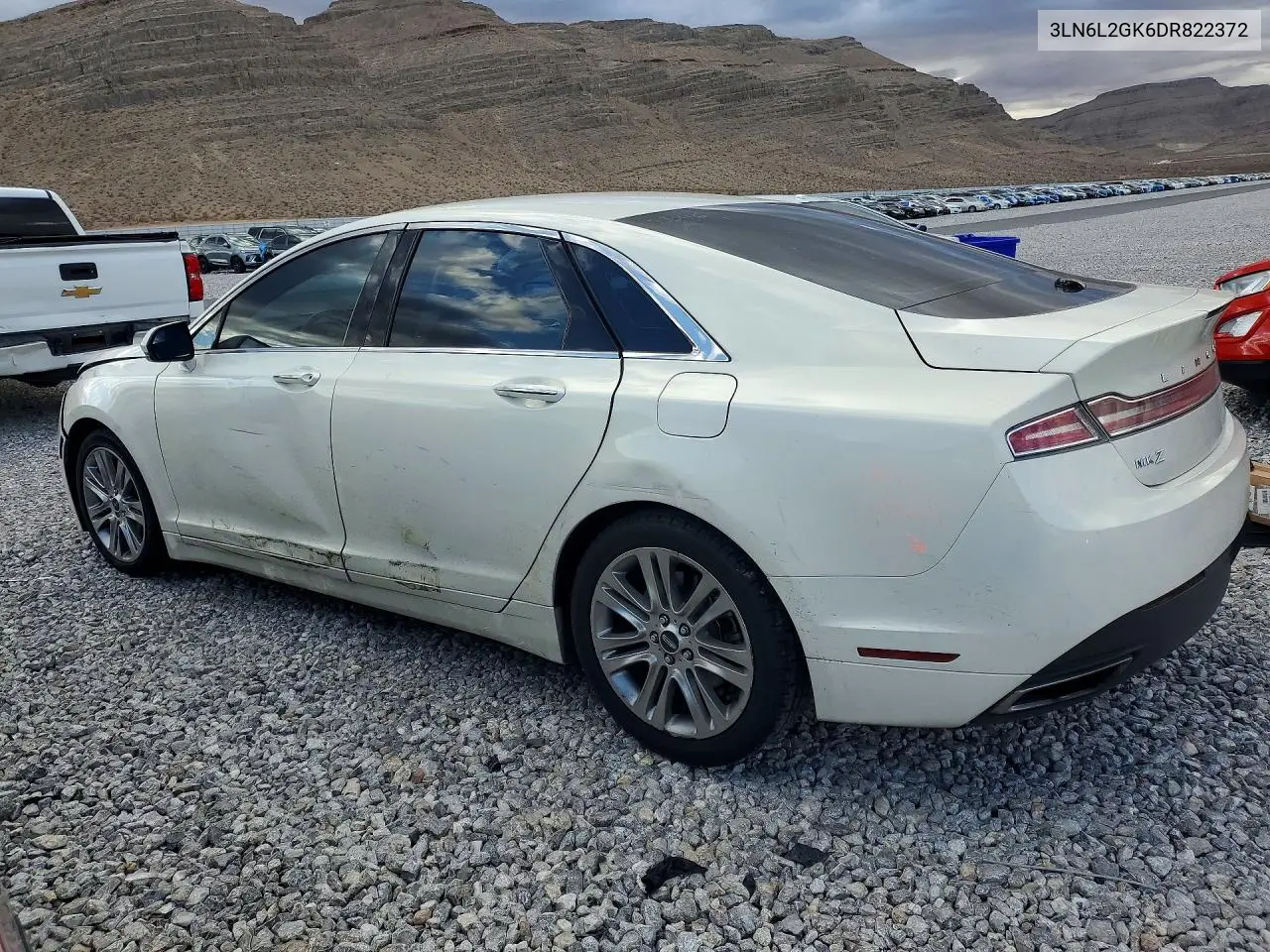 2013 LINCOLN MKZ VIN 3LN6L2GK6DR822372 — фото 2
