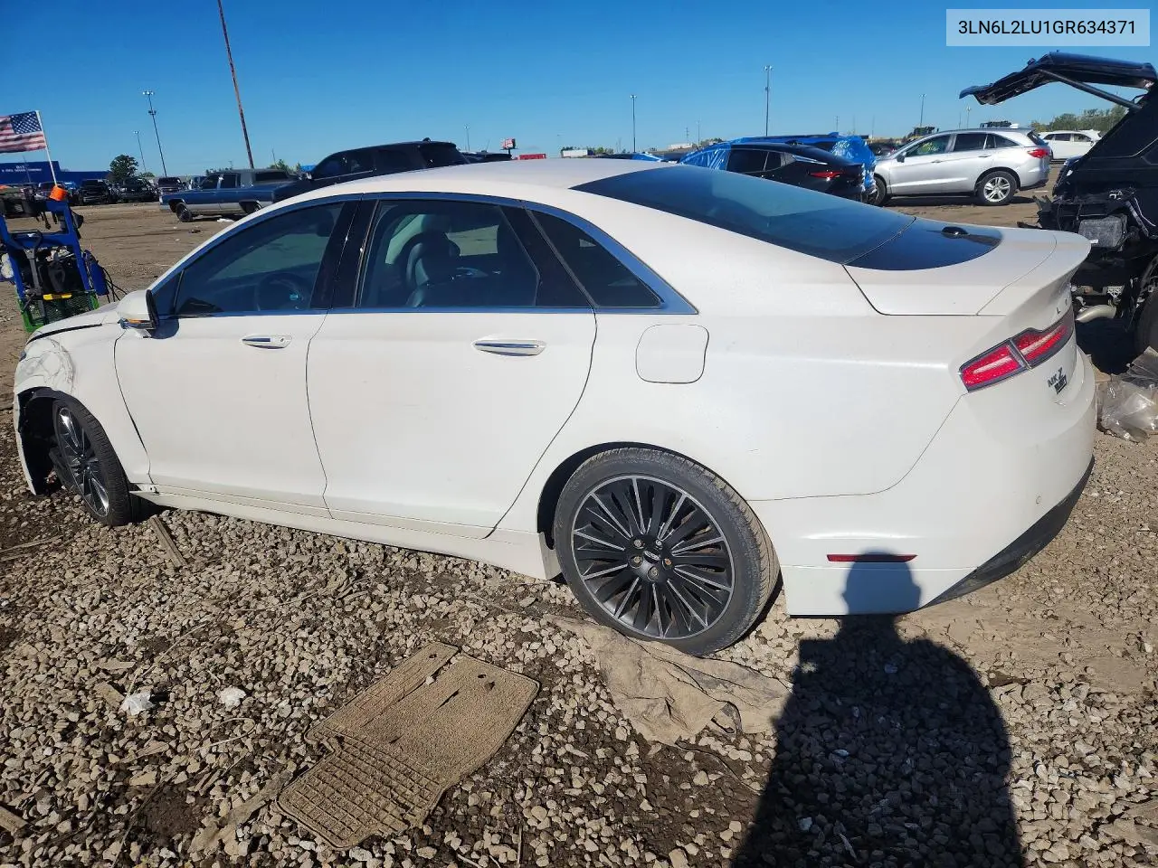 2016 LINCOLN MKZ VIN 3LN6L2LU1GR634371 — фото 2