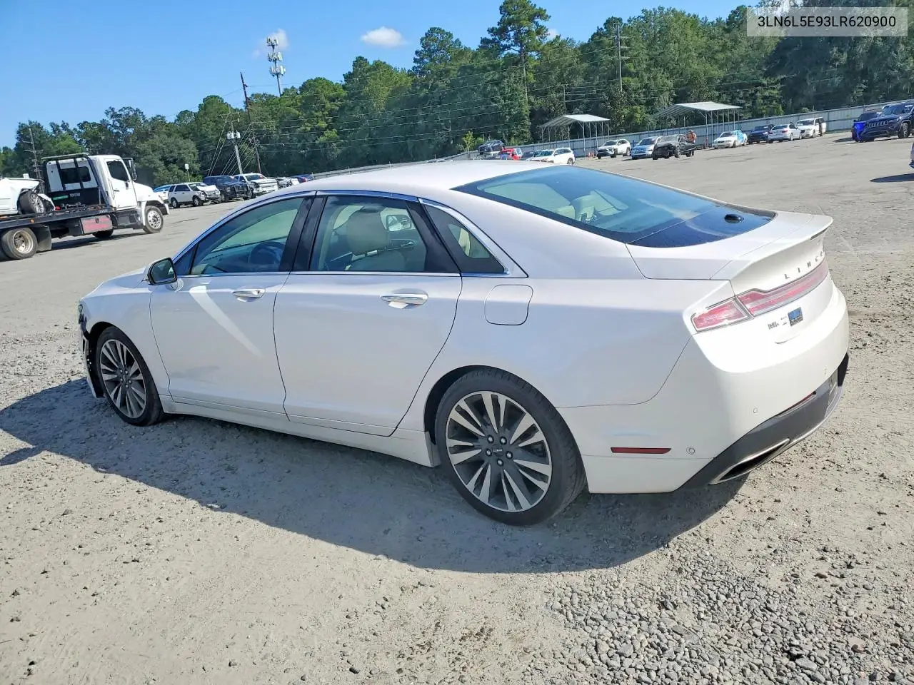 2020 LINCOLN MKZ VIN 3LN6L5E93LR620900 — фото 2