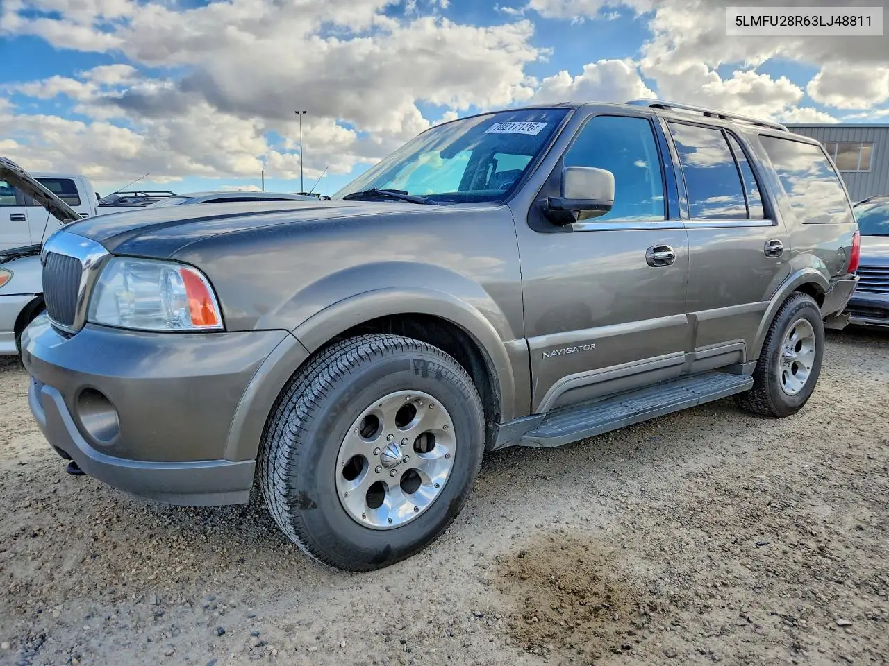 LINCOLN NAVIGATOR 2003, VIN 5LMFU28R63LJ48811