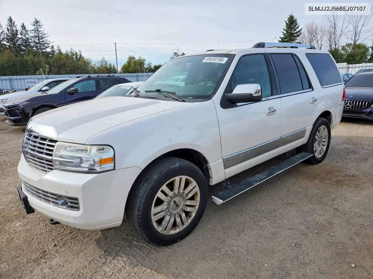 LINCOLN NAVIGATOR 2011, VIN 5LMJJ2J56BEJ07107