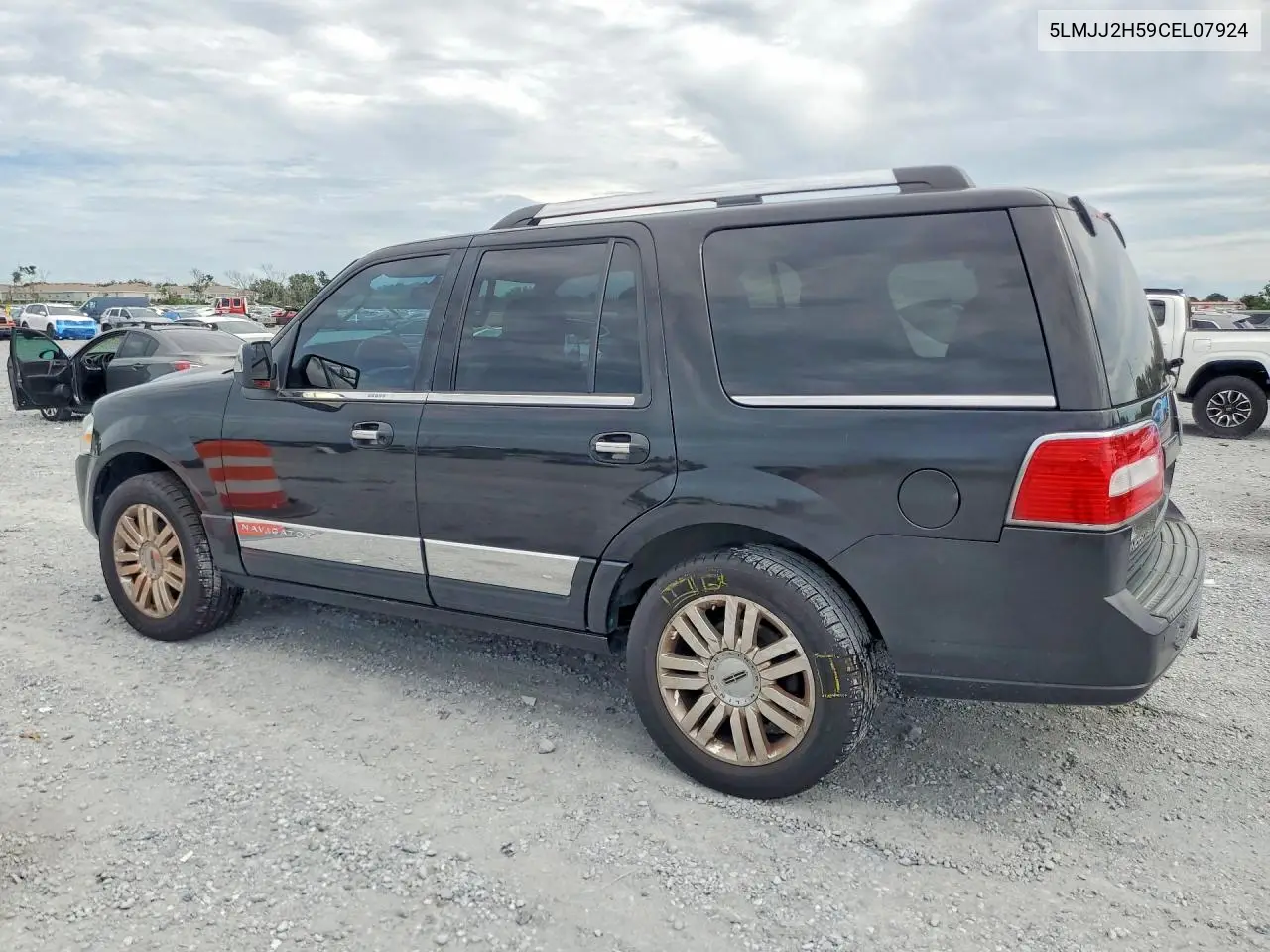 2012 LINCOLN NAVIGATOR VIN 5LMJJ2H59CEL07924 — фото 2