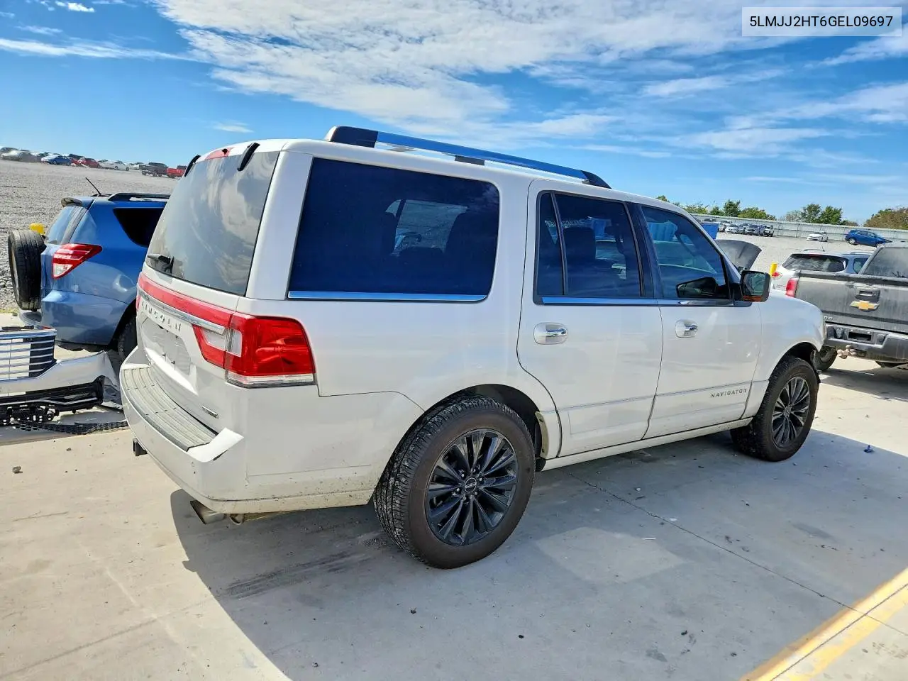 2016 LINCOLN NAVIGATOR VIN 5LMJJ2HT6GEL09697 — фото 3