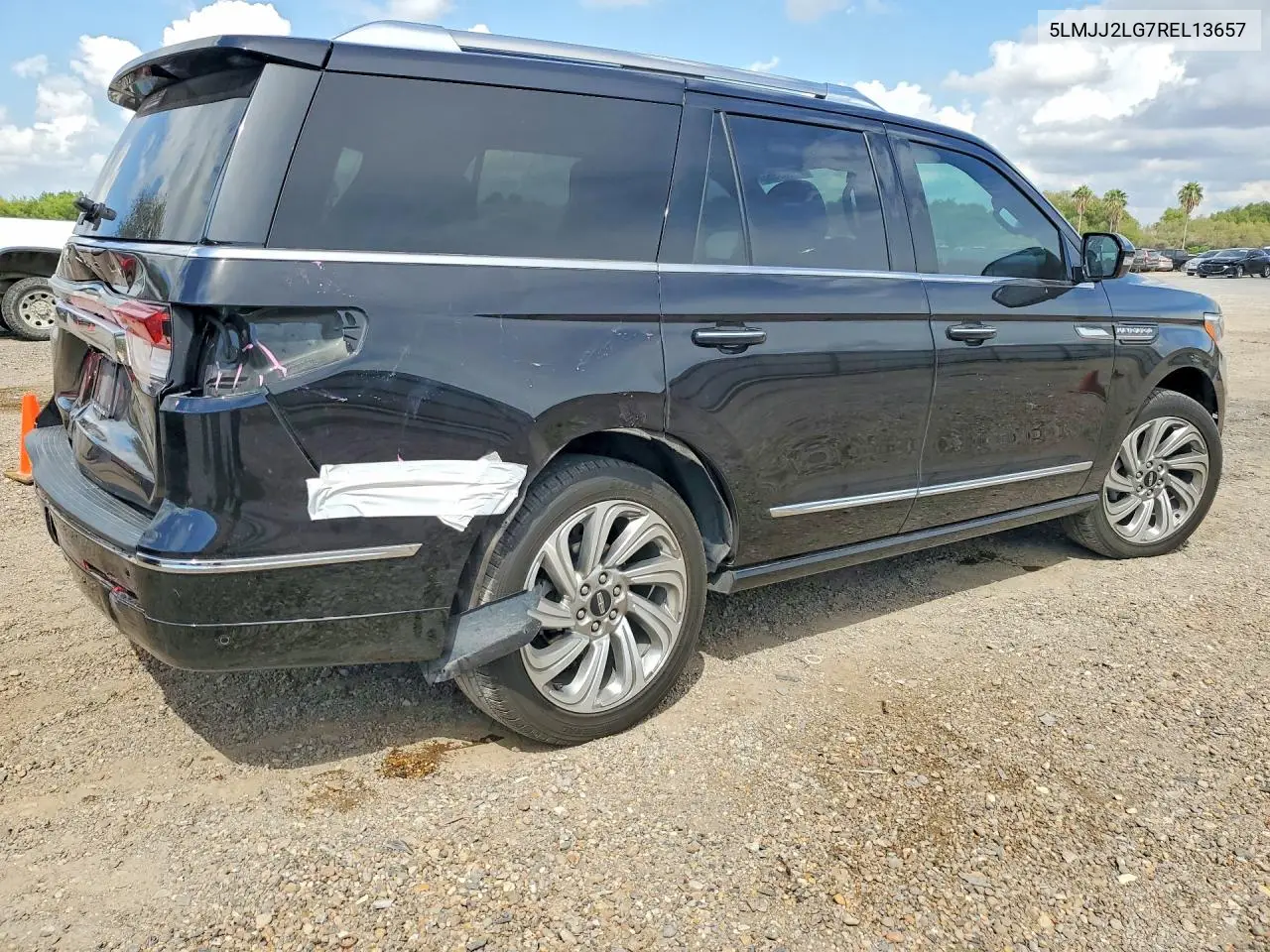 2024 LINCOLN NAVIGATOR VIN 5LMJJ2LG7REL13657 — фото 3