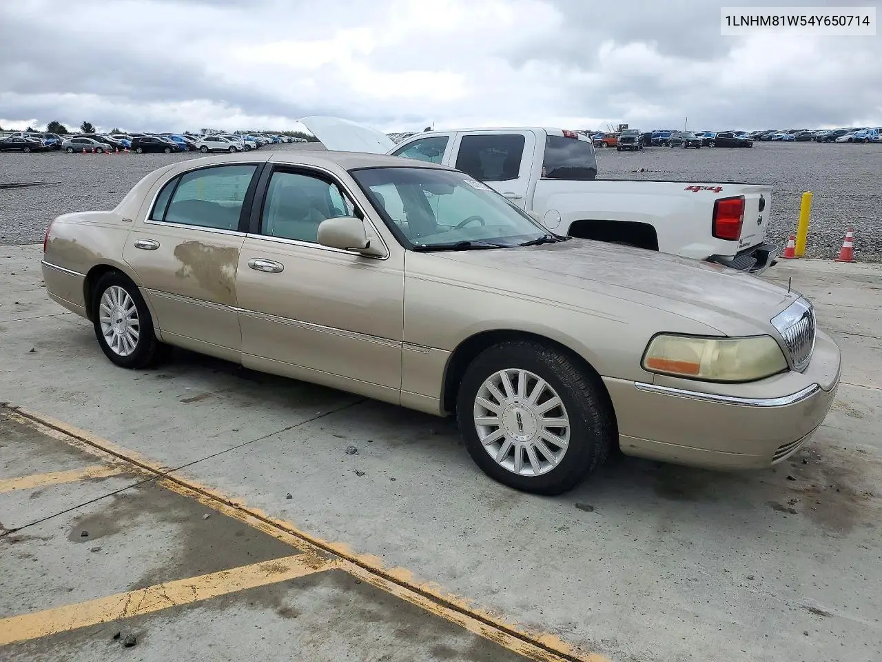 2004 LINCOLN TOWN CAR VIN 1LNHM81W54Y650714 — фото 4