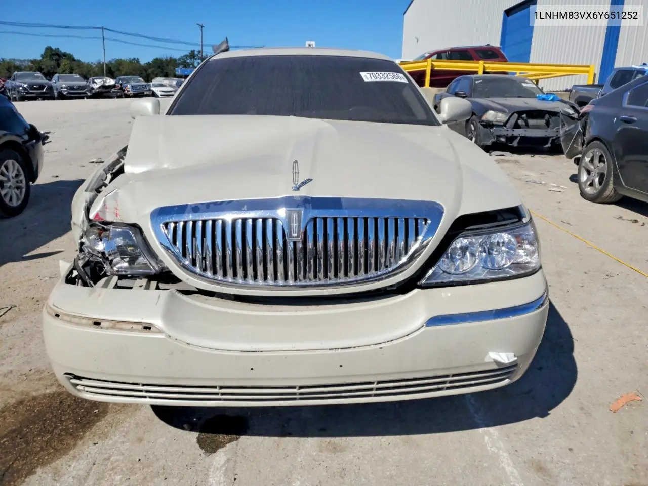 2006 LINCOLN TOWN CAR VIN 1LNHM83VX6Y651252 — фото 5
