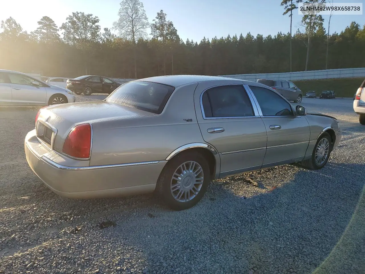 2008 LINCOLN TOWN CAR VIN 2LNHM82W98X658738 — фото 3